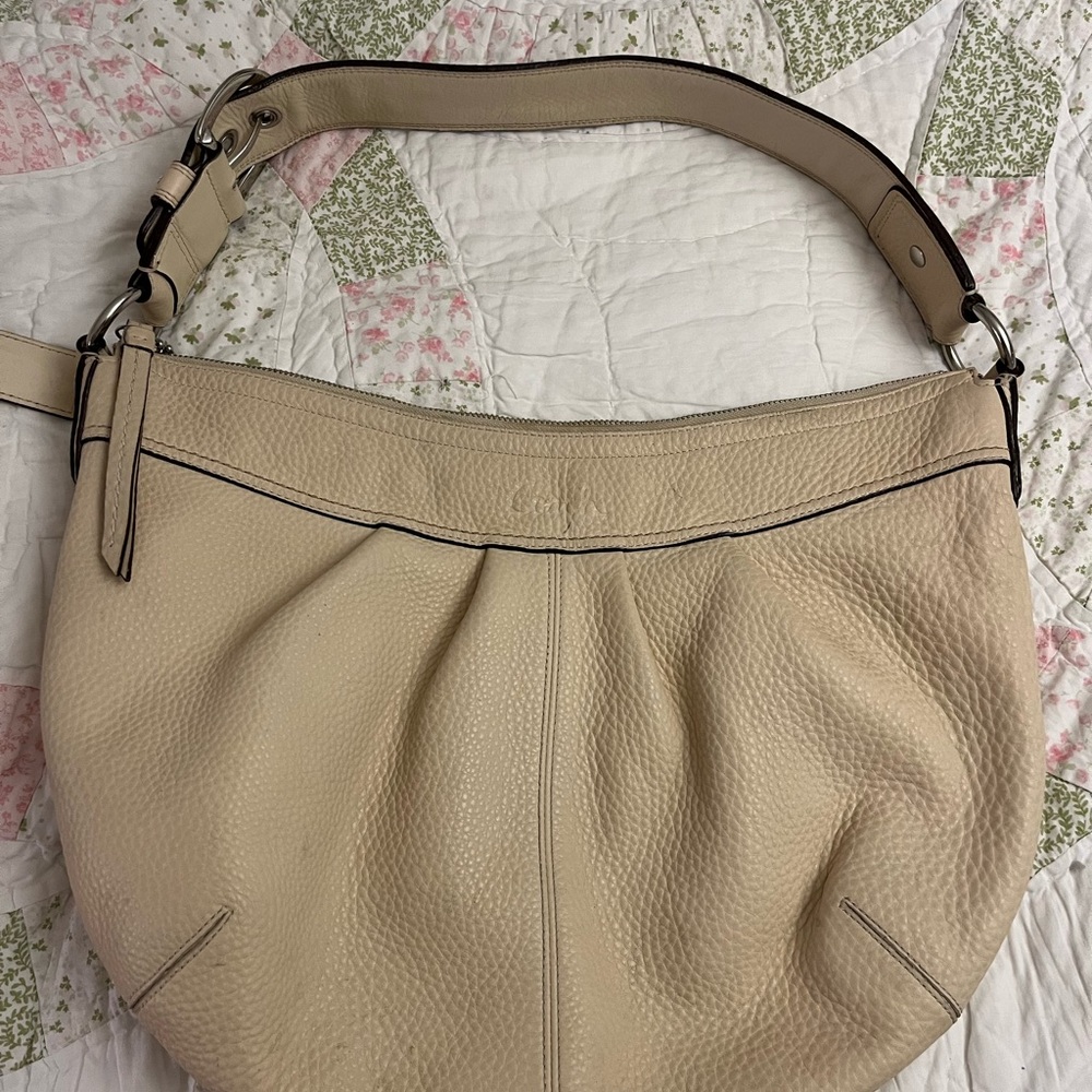 COACH tan Leather Shoulder Bag